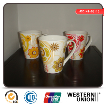 Taza de diseño en forma de V de girasol en hueso nuevo